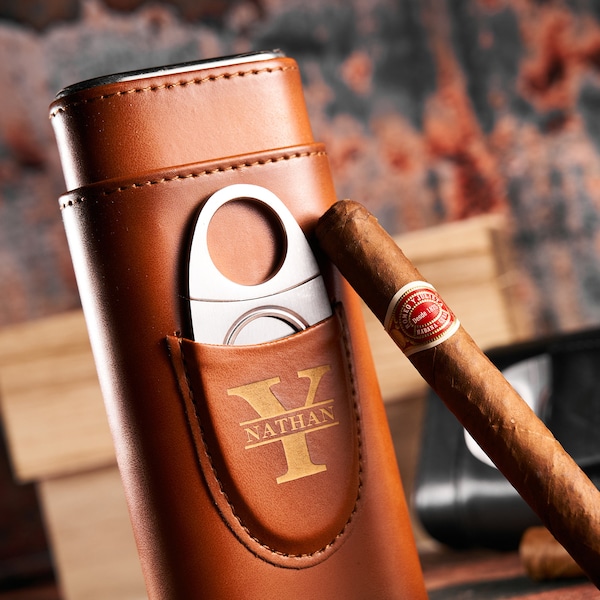 Personalized Cigar Case, Leather Cigar Holder with Cutter, Cigar Travel Case, Groomsmen Gifts, Gift for Husband, Gift for Dad, Gift for Him