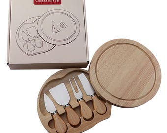 Tábua de Queijos e Conjunto de Facas Personalizados em Madeira / Conjunto de Tábua de Queijos Sob Medida / Presente de Casamento Personalizado / Presente de Boas-Vindas / Presente de Aniversário