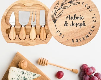 Personalised Wooden Cheese Board & Knife Set / Custom Cheese Board Set / Personalised Wedding Gift / Housewarming Gift / Anniversary