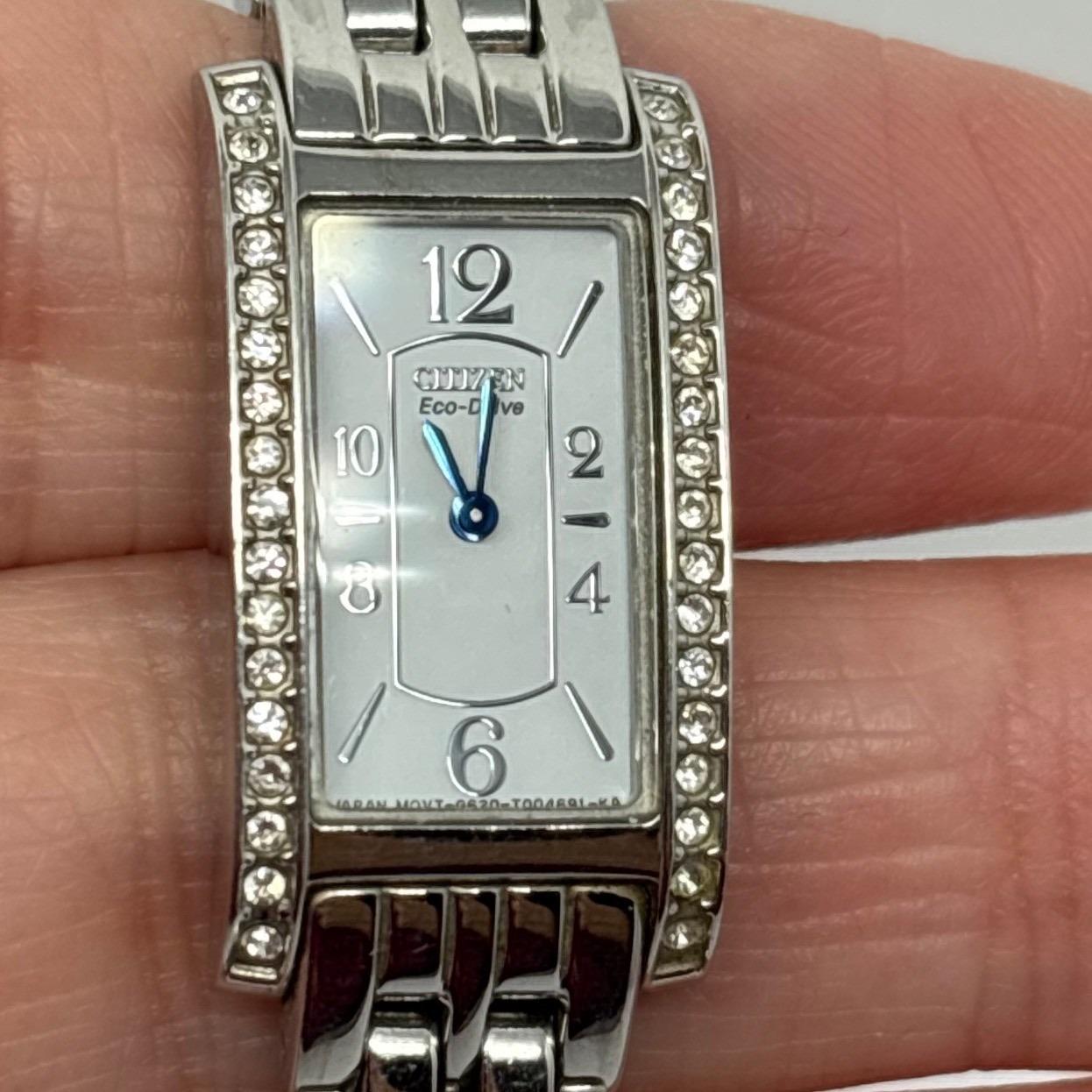 Vintage Citizens Eco-Drive E010-H29859 Natural Diamond Accent Bezel Watch. CITIZENS Eco-Drive WR100 Ladie main image 2