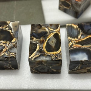 Boîte à bijoux | Pierre véritable | Porte-cartes de tarot | Agate noire audacieuse | Guérison | Pièce rare|plus grande taille | 5 étoiles | Naturel | urne pour animaux de compagnie