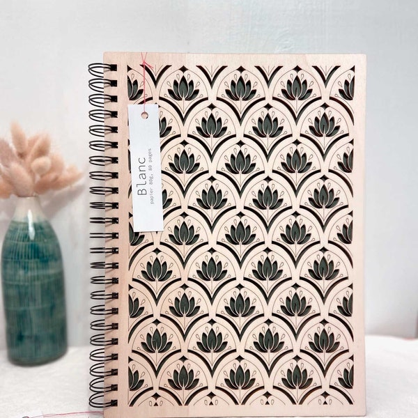 Grand notebook A4 en bois ajouré à motif Fleur, papier aquarelle et dessin ou blanc et ligné, joli album photo ou livre d'or pour mariage