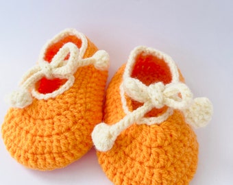 Crochet Infant Shoes Pattern – Adorable Baby Booties for Newborns, Perfect Baby Shower Gift