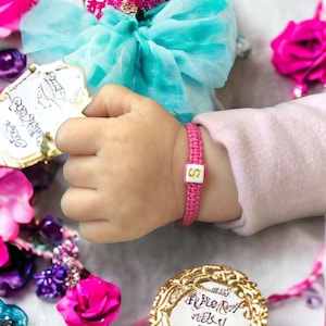 Pulseras infantiles de macramé para padres e hijos, mejores amigas y amigas surferas. Personalizadas con iniciales y varios colores para niñas y niños