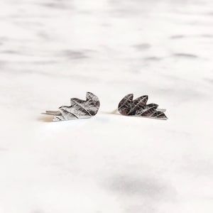 Silver ear climber earrings | Leaf ear crawlers | Oak leaf ear climber | Botanical climbing earrings | Christmas gift | Birthday present