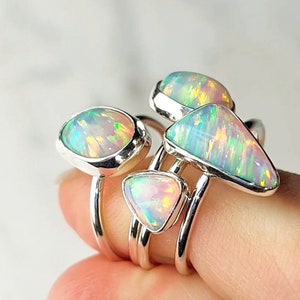 Weißer Opal Silberring | Regenbogen Feuer Opal Edelstein Ring | Einzigartiger handgefertigter Verlobungsring | Oktober Geburtsstein | Jubiläumsgeschenk