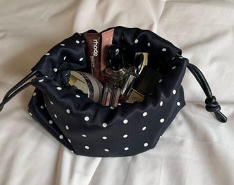 Cute Polka Dot Makeup Bag, Drawstring Cosmetic Bag, Travel Makeup Organizer, Aesthetic Beauty Pouch, Gift for Her, Polka Dot Aesthetic