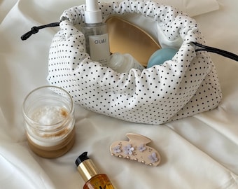 Polka Dot Makeup Bag, Drawstring Cosmetic Bag, Travel Makeup Organizer, Aesthetic Beauty Pouch, Gift for Her, Polka Dot Aesthetic