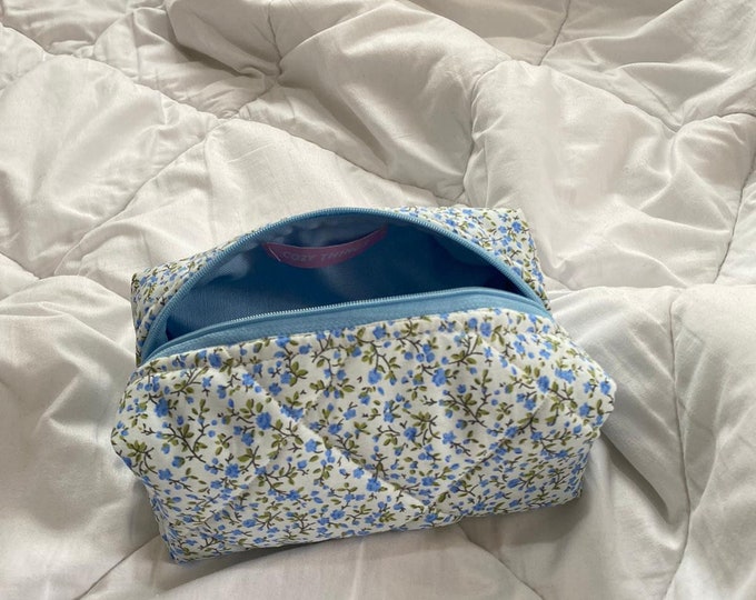 Makeup Bag Blue Floral Makeup Bag Toiletry Bag Cosmetic Etsy