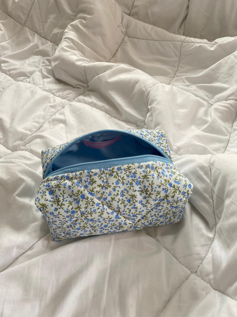 Makeup Bag Blue Floral Makeup Bag Toiletry Bag Cosmetic Etsy
