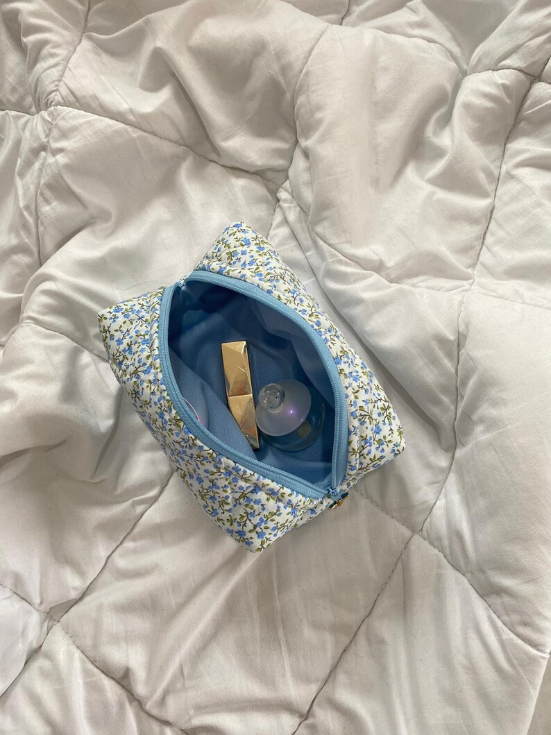 Makeup Bag Blue Floral Makeup Bag Toiletry Bag Cosmetic Etsy