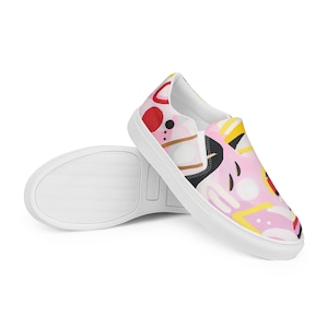 Colorful Abstract Women&#39;s Slip-On Canvas Shoes – Vibrant Comfortable Sneakers for Everyday Wear