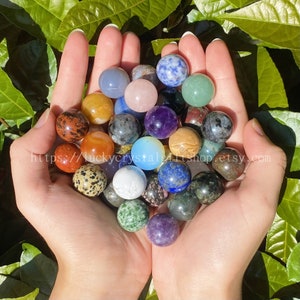 20mmCrystal Sphere, Gemstone Ball,Meditation Stone Ball,Healing Crystal, Crystal Healing Divination ball,Family Fun,Crystal Sphere Gifts