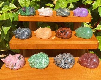 Hand-Carved Crystal Sleeping Cat: 1.5-inch Quartz Statue