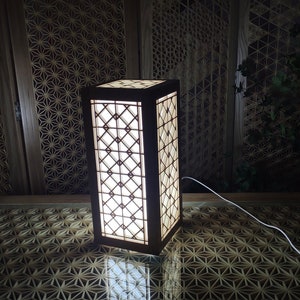 Japanese Kumiko handmade decorative table lamp