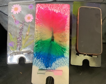 Pretty mobile phone stand