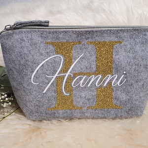 Kosmetiktasche, Schminktasche, Kulturtasche personalisiert mit Name, Geschenk für Freund/Freundin, Geburtstag, Valentinstag Bild 1