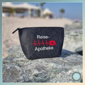 Reiseapotheke Tasche aus Filz • Medikamententasche personalisiert • Medizintasche für unterwegs