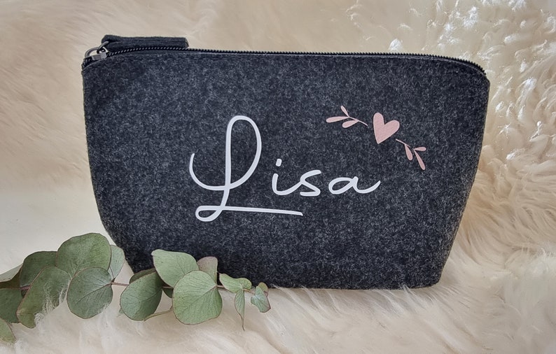 Cosmetic bag, make-up bag, toiletry bag personalized with heart, gift for boyfriend/girlfriend, birthday, Mother's Day, Valentine's Day image 1