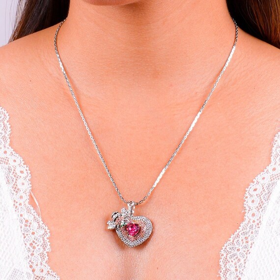 Swarovski crystal store bee necklace
