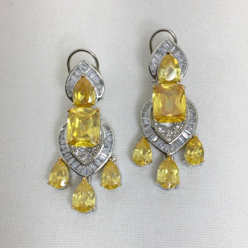 Yellow Diamond Set	Yellow Canary Set	Canary Diamond Set	Harry Winston	Graff Jewelry	Yellow Sapphire Set	American Diamond CZ	Designer Dupes	Yellow Stone Set	Yellow Zircon	Fancy Yellow Set	India Diamond	Manish Malhotra Set