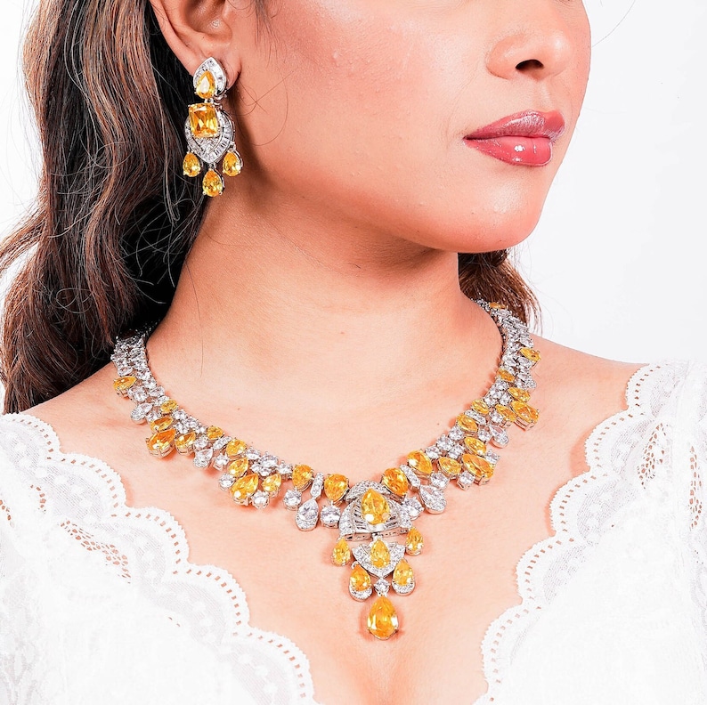 Collier pierre jaune Collier diamant canari Diamant américain Collier diamant jaune Bijoux indiens Collier saphir jaune CZ image 2