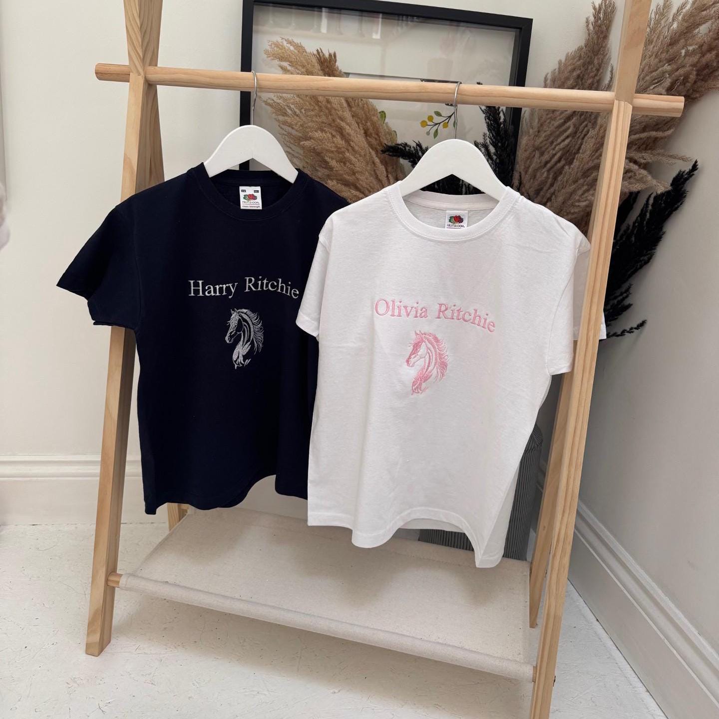 T-shirt Enfant Personnalisé Cheval Et Prénom - Blanc, Unisexe, Neuf Avec étiquettes