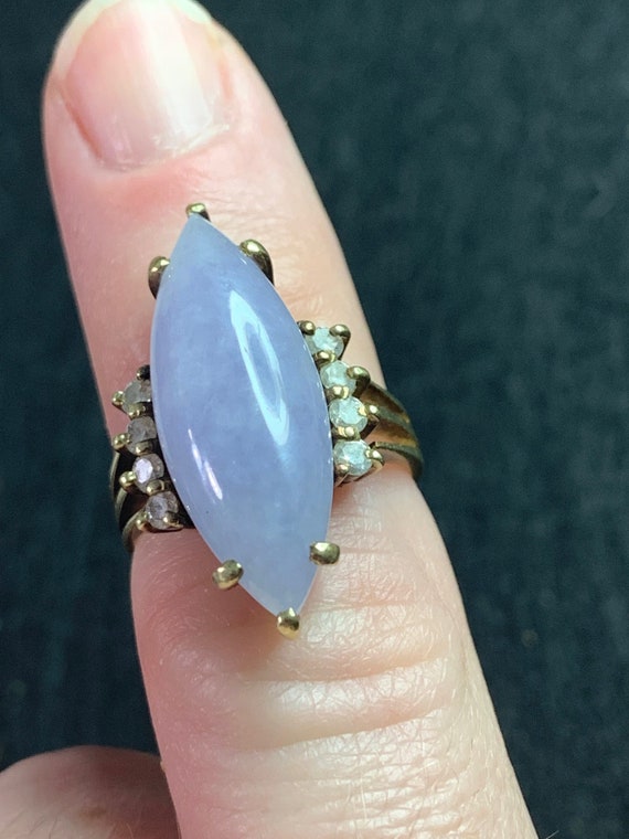 Exquisite Vintage Lavender Jade Ring with Diamonds