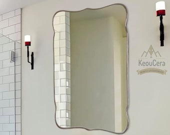 Aesthetic Wall Mirror, Wavy Brass Mirror Wavy Mirror Rectangular Decorative Irregular Mirror for Bedroom and Bathroom, Hanging Curvy Mirror