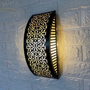 Traditional wall sconce, Moroccan Brass Wall Light with Intricate Floral Design, Handmade Wall Lamp