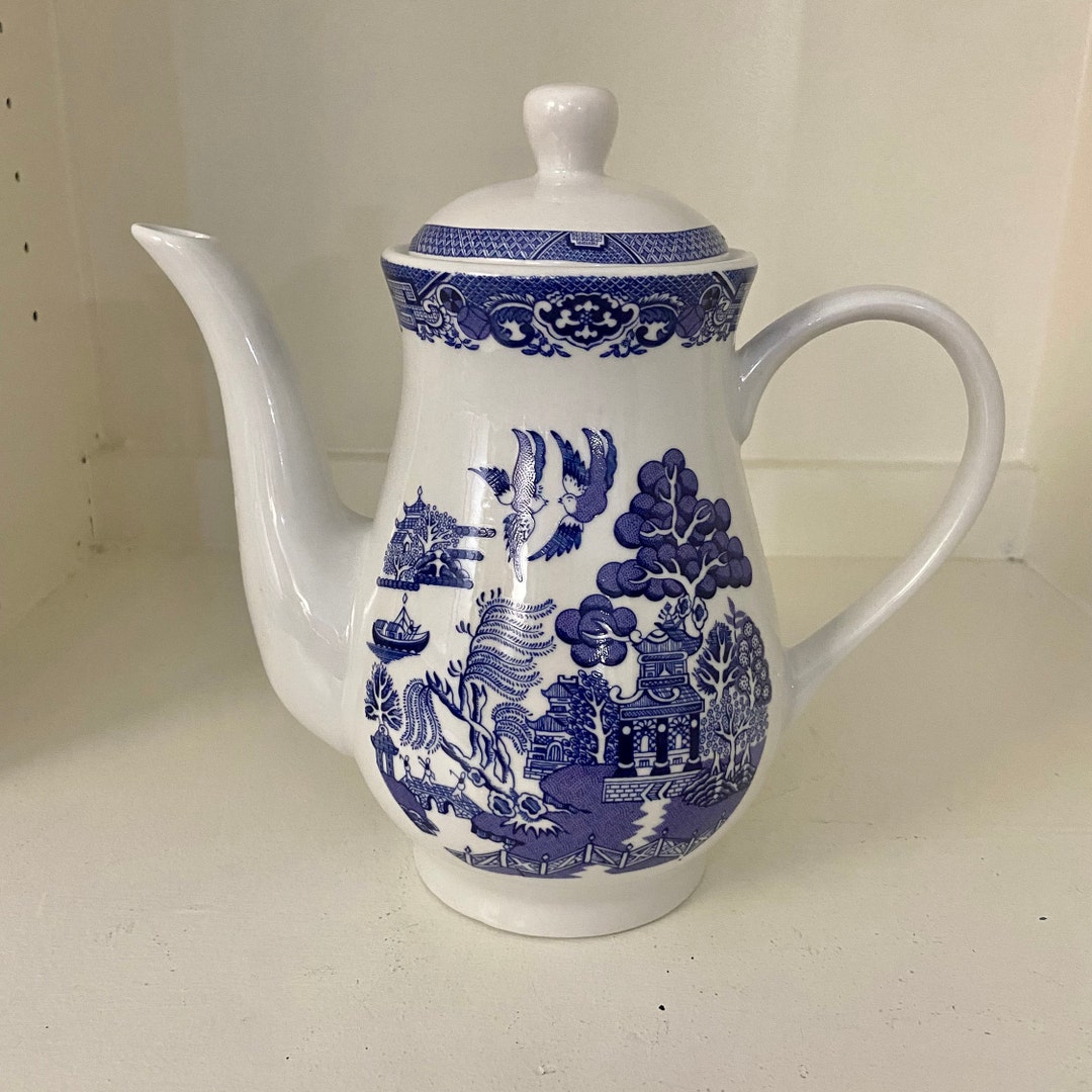 Blue Willow Tea / Coffee Pot by Royal Cuthbertson Etsy
