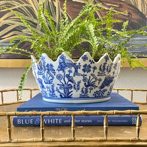 【美品・ビンテージ】プランター⭐️英国モイゼス・スティーブンス Blue and White Moyses Stevens London Planter With Crown Rim - Etsy