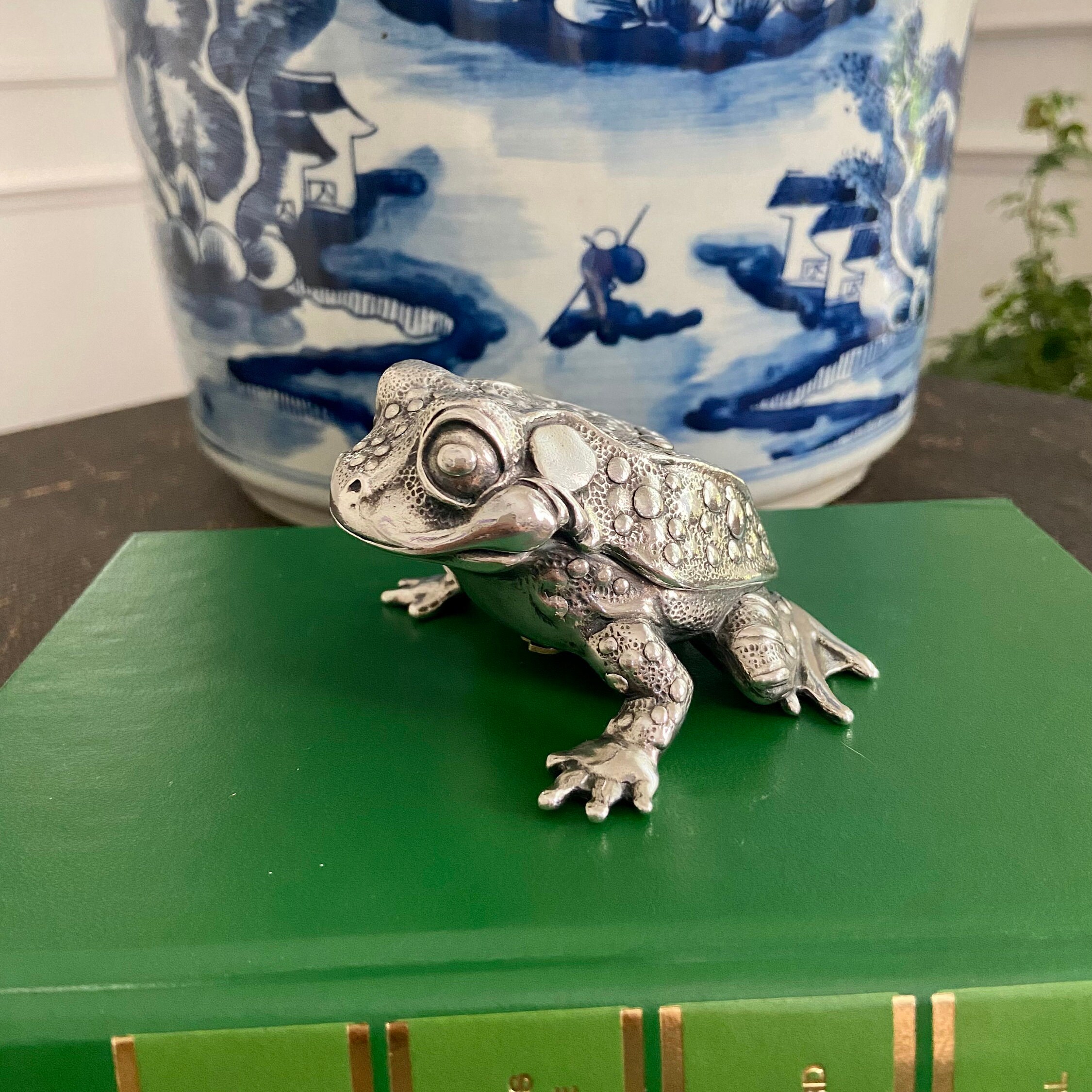 Reed and Barton Silver Plated Frog Music Box - Etsy