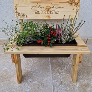 Personalisiertes Blumenbänkchen Bild 9