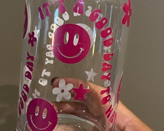 Es ist ein guter Tag, um einen guten Tag Glastasse zu haben
