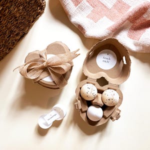 Schwangerschaft verkünden Papa, Idee | Du wirst Papa, Verkünden Baby, Partner - Geschenkschachtel mit Kerzen und Ei zum Aufbrechen