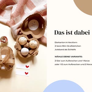 Pu&ograve; includere: Un set di tre tazze in ceramica con finitura opaca e macchiettata. Le tazze sono nei toni del crema, grigio chiaro e grigio scuro. Ogni tazza ha un design semplice e moderno e un manico arrotondato.