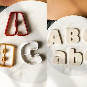 Cortadores de galletas y fondant con letras del alfabeto, juego de 26 cortadores de arcilla con letras A-Z, mayúsculas y minúsculas, en negrita, de cualquier tamaño.