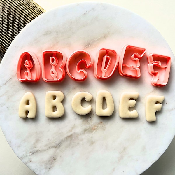 Alphabet-Ausstechform - Mini-Alphabet-Ausstechform & Großbuchstaben-Ausstechform
