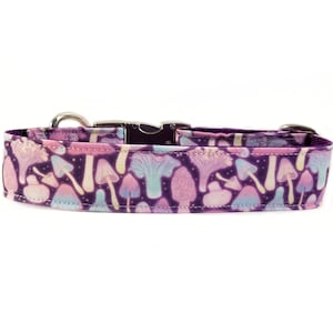 Collar para perro con diseño de hongo morado y rosa