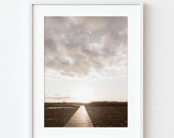 Impresión de paisaje al atardecer: fotografía minimalista de senderos costeros (descarga digital)