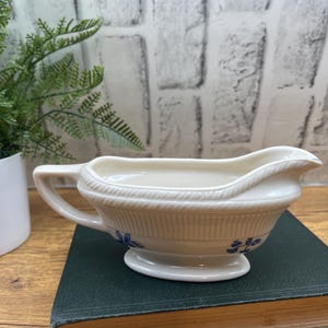 Shenango Pottery Co Vintage Blue Floral And Cream Gravy Boat
