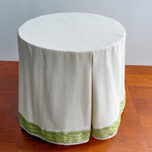 Pleated White Table Skirt with Green Trim,Round Table Skirt,Linen Tableskirt,Fitted Custom Tablecloth, Customized Table Skirt