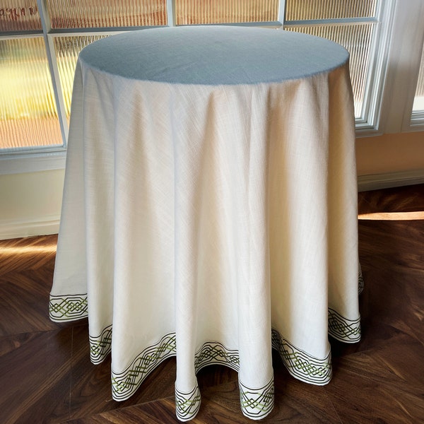 Pleated Ruffled White Table Skirt with Green Trim,Round Table Skirt,Linen Tableskirt,Fitted Custom Tablecloth, Customized Table Skirt