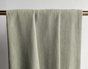 Muestras de telas de lino para manteles, dosel de cama y cortinas.