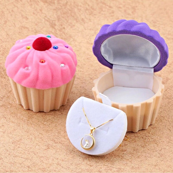 Cupcake ring box / Shower gift box / Jewelry Box / Proposal Box / Ring Box / Earrings Box / Necklace box /Cupcake shape ring gift box