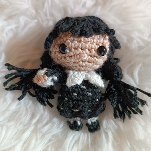 Woensdag haakpatroon, woensdag Addams amigurumi, Addams Family, woensdag pop, woensdag pop patroon