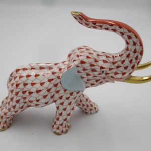 Herend Fishnet Elephant Figurine: Rust & White, 24K Gold Tusks