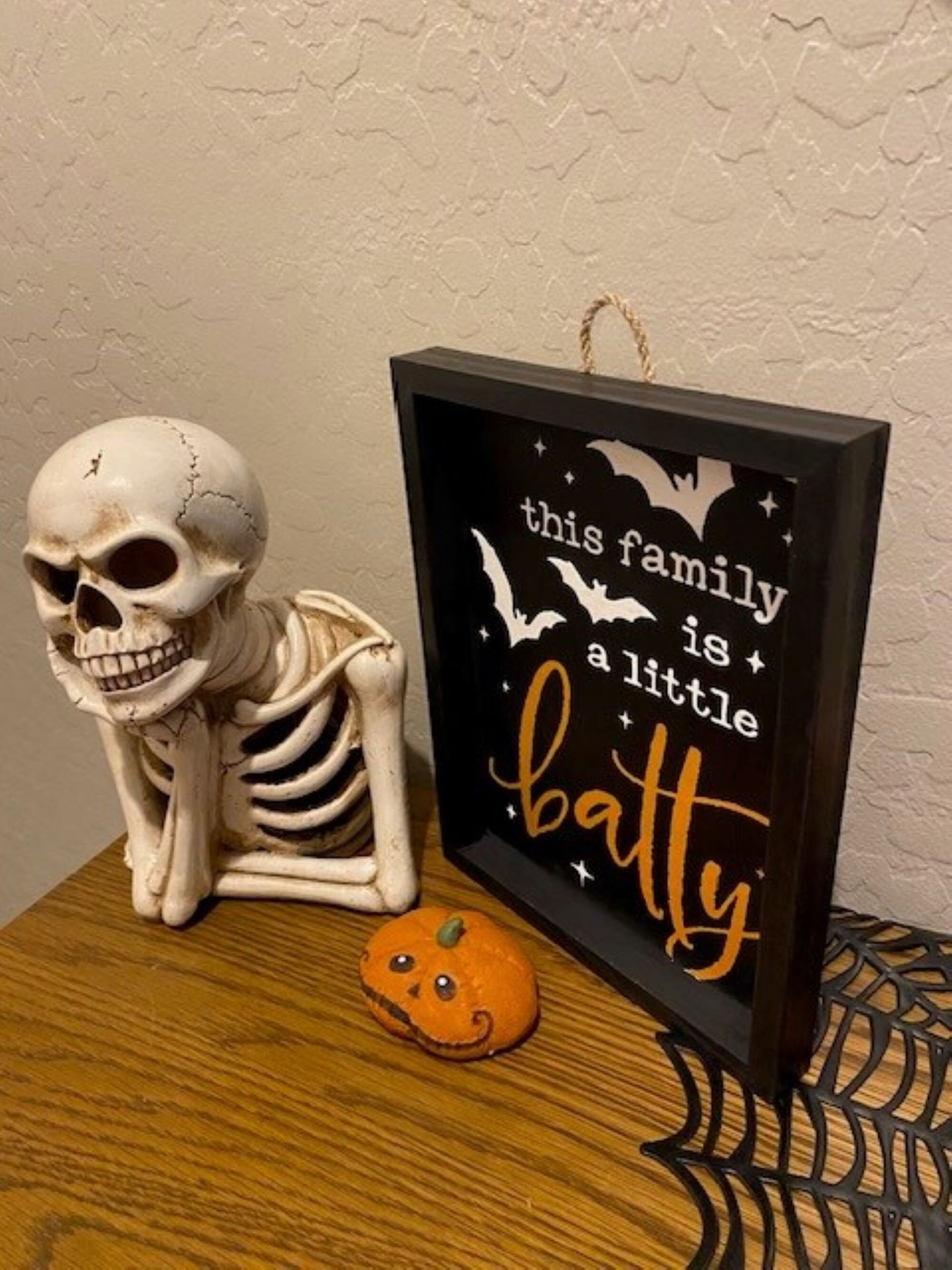 This Family is a Little Batty/halloween Sign/decor - Etsy