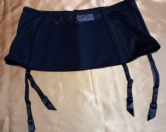 Liguero negro vintage Triumph, Shape Sensation (68/76 cm)